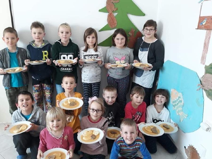 Sobotka a Leoš Čejka) na fotbalový turnaj ročníku