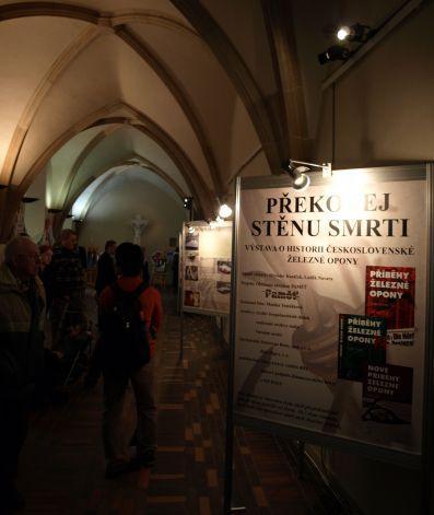 Bezpochyby jednou z nejvíce sledovaných akcí festivalu bude rekonstrukce soudního procesu z 50. let, kterou podle dobových materiálů připravili posluchači Právnické fakulty UK.