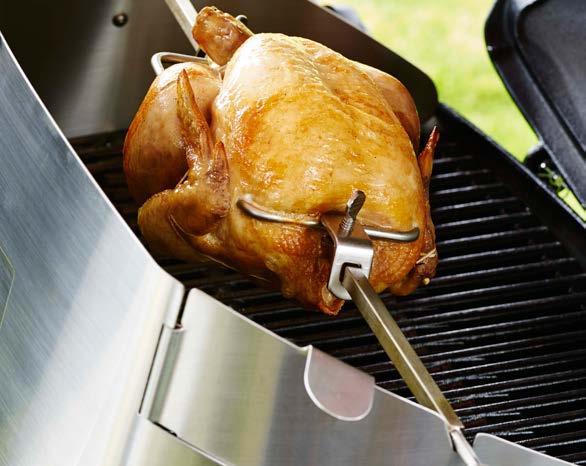 KUŘE S ČESNEKEM A CITRÓNEM 20 minut BBQ TIME: 70 minut TEPLOTA : 200 C VNITŘNÍ TEPLOTA: >75 C Nepřímá Středně obtížné Roteserie - otočný rožeň 1 kuře (celé, přibl.
