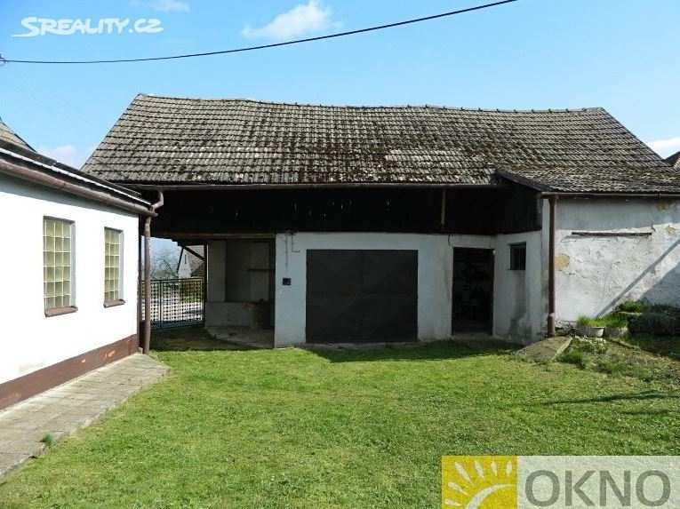 Budova: cihlová Stav objektu: dobrý Typ domu: přízemní Podlaží počet: 1 Plocha zastavěná: 140 m 2 Plocha užitná: 120 m 2 Plocha pozemku: 548 m 2 Balkón: ne Terasa: ne Sklep: ano