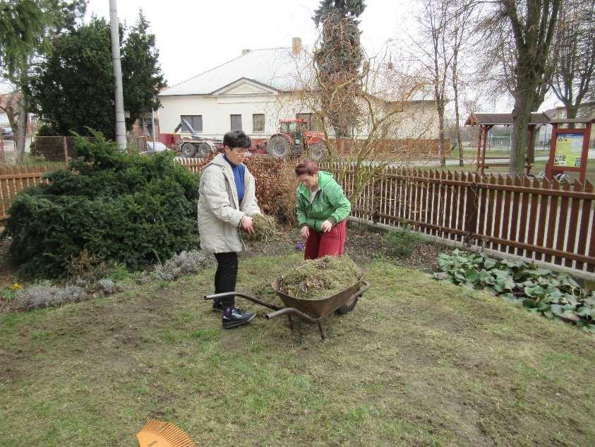 2.4 Hlavní předmět činnosti Zastupitelstvo Královéhradeckého kraje s účinností od 1.10. 2009 vydalo na základě zákona č. 129/2000 Sb.