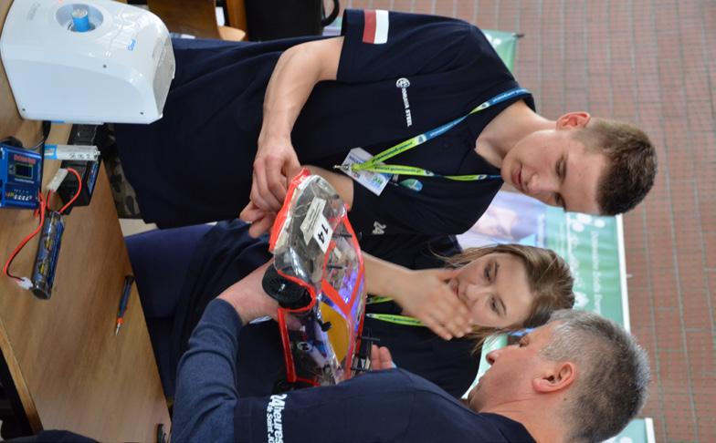 PRIORITA 3 SPOLEČENSKÉ DOPADY Plány H2AC na rozšíření týmů v Evropě týmů v regionu EMEA týmů celosvětově Výchova vyspělých a zodpovědných studentů z odlišných socioekonomických prostředí Věříme, že