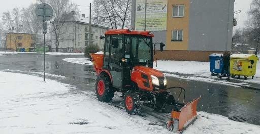 TECHNICKÉ SLUŽBY Ostrava-Jih letos provádějí zimní údržbu komunikací za vysoutěženou firmu. Všechny stroje jsou osazeny GPS jednotkami, které slouží k lepší koordinaci úklidu sněhu.