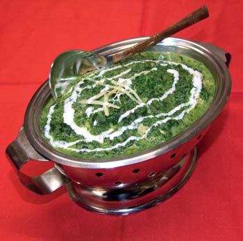 Keema 159 Kč Paneer 145 Kč 41) NUDLE 150 g, A1 Nudle po nepálsku