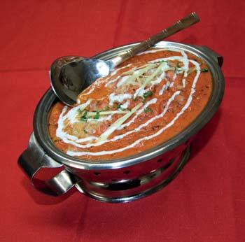 HLAVNÍ JÍDLA MAIN DISHES / HAUPTMAHLZEITEN 24) KORMA 150 g, A 1, 7, 8 Jemná omáčka Light sauce