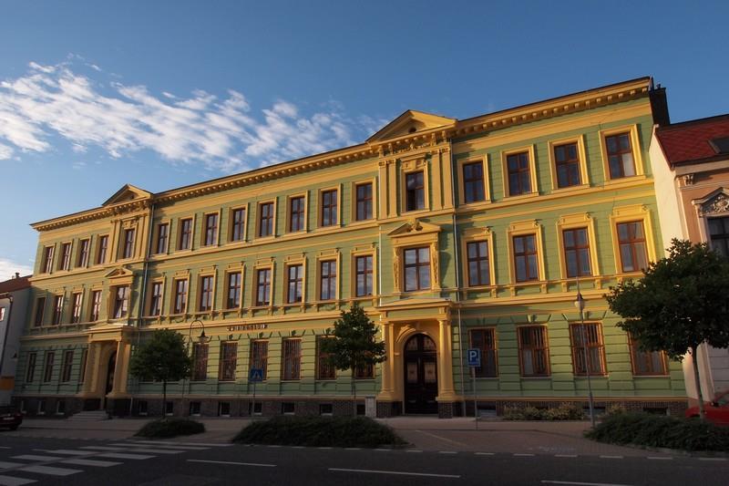 2 Přehled oborů vzdělání Součásti školy Kapacita Stav 79 41 K/81 Gymnázium 632 456 79 41