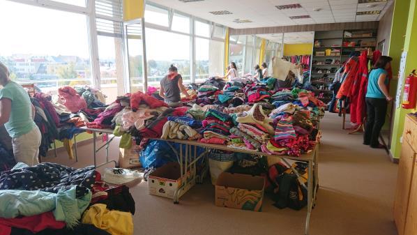 STRÁNKA 9 Zprávy z našich zařízení Rodinné centrum Srdíčko Burza na Srdíčku V říjnu proběhla tradiční a oblíbená (hlavně mezi prodejci) burza dětského šatstva, hraček apod.