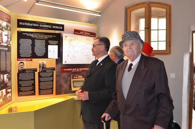 MUZEUM A GALERIE STÁLÁ EXPOZICE OSVOBOZENÍ 1945 Dne 16.