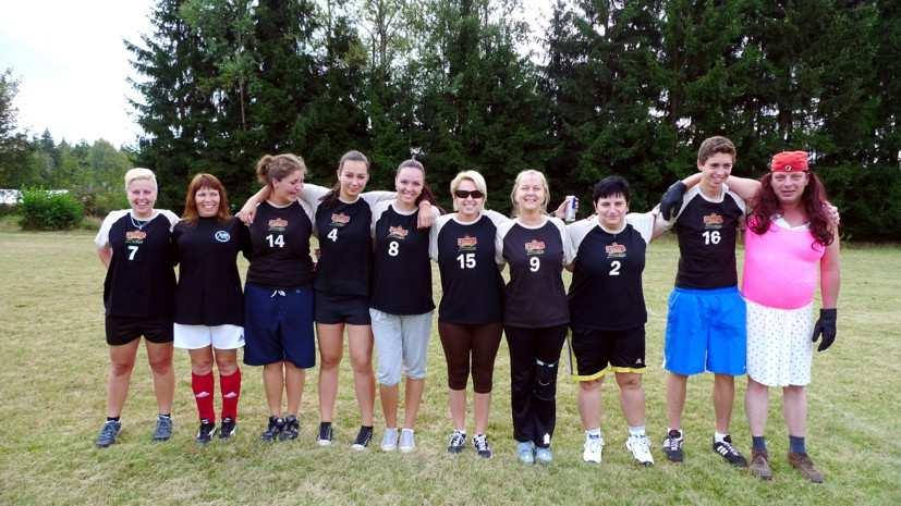 zvonění na zvon, přivítali příchod léta. V neděli 21.9. jsme chtěli uctít čas podzimní, ale počasí nám nebylo nakloněno, tak někdy příště.