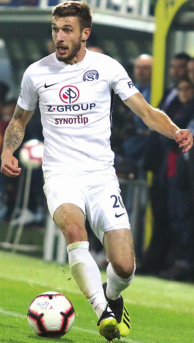 Tam mě fotbal opět chytnul, ale nikdy jsem si nemyslel, že se s ním jednou budu živit.