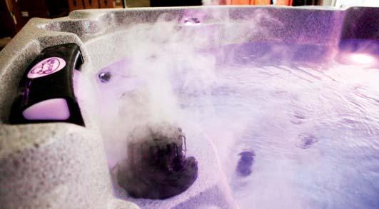 Therapy Air přináší jemnější, bublinkovou masáž než trysky vodní.