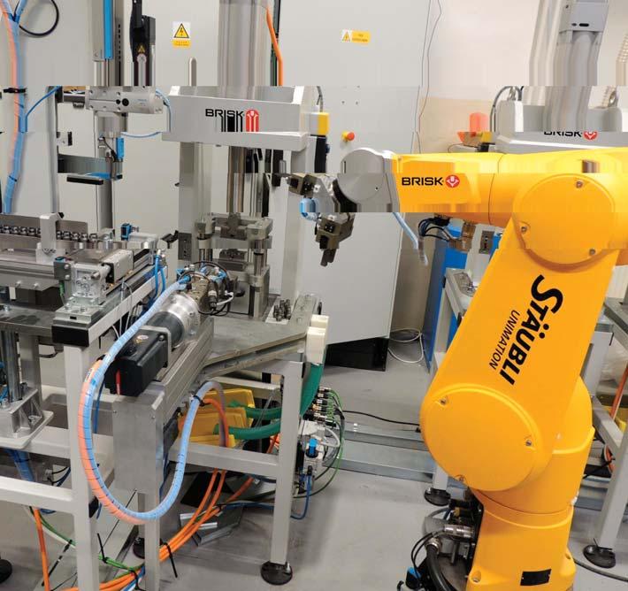 ROZHOVOR 18 výrobního programu také technická keramika využívaná například v textilním a chemickém průmyslu a zapalovací elektrody pro plynové spotřebiče.