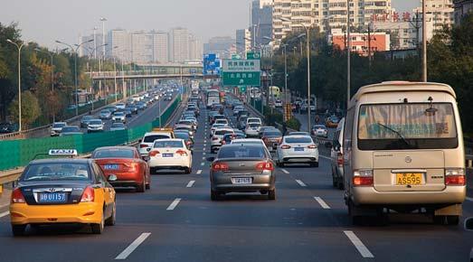 OBSAH Rozhovor s Petrem Novákem, Koyo Bearings 22 29 16 26 EU na cestě k silnicím bez nehod REGULACE EMISÍ CO 2 14 Emisní cíle EU, týkající se osobních aut a dodávek, jsou příliš ambiciózní 15 Příliš