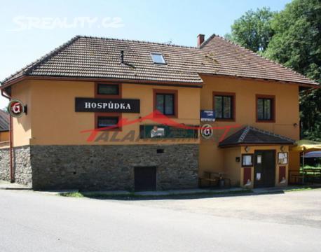2. Porovnávací metoda V principu se jedná o vyhodnocení cen uskutečněných prodejů nemovitostí srovnatelných svým charakterem, velikostí a lokalitou.
