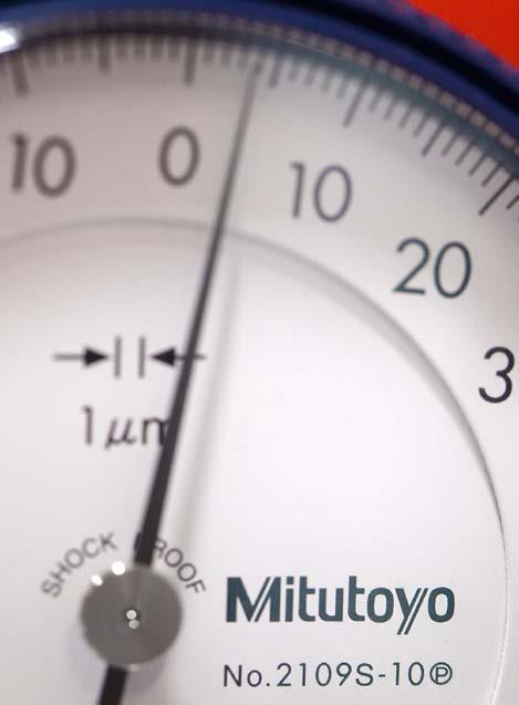 Skupina KUBOUŠEK se oboru měření věnuje od svého vzniku, kdy se od roku 1990 stala zároveň prvním oficiálním dodavatelem značky Mitutoyo na český a posléze i slovenský trh.