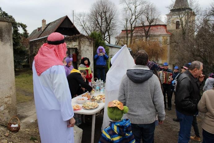 Jakmile se průvod vrátil zpět k sokolovně, kde po vzoru tradice došlo k zastřelení
