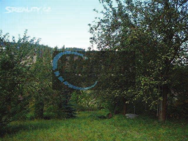 Plocha pozemku: 1 276 m 2 Cena nabídková: 650,- K /m² Zdroj: Realitní kancelá Václav
