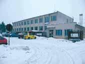 3 výrobní haly, zásobníky na cement a materiál, dílny, administrativní budova. Velmi dobrá dopravní dostupnost.