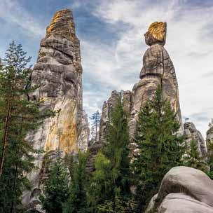 Adršpašsko-teplické skály Okouzlující národní přírodní rezervace se řadí mezi největší skalní města střední Evropy.