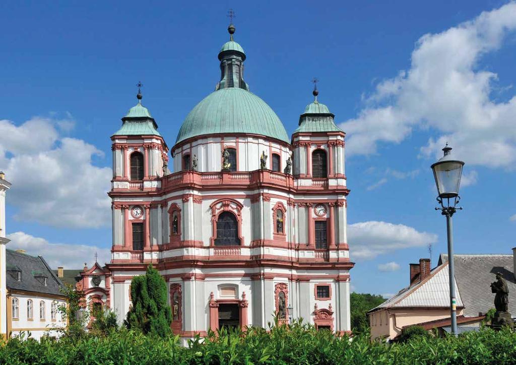 Liberecký kraj 2 Bazilika sv. Vavřince a sv. Zdislavy Jablonné v Podještědí Barokní kostel z počátku 17. století se nachází v areálu dominikánského kláštera v Jablonném.