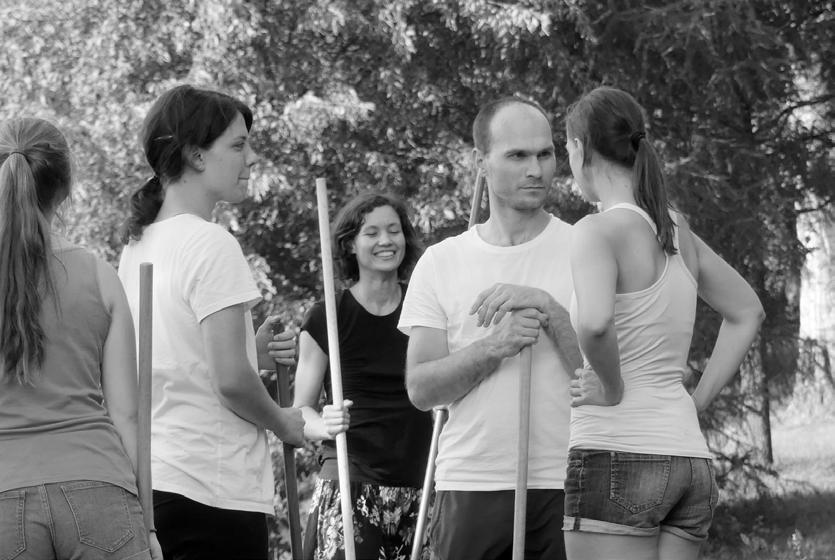 Společné práce a akce Jak rostou počty členů a aktivity klubu, zvyšují se i nároky na vnitřní strukturu a spolupráci v rámci klubu.