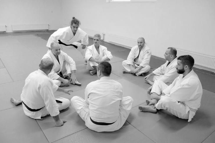 Tato školení vede Martin Švihla (vedoucí učitel Aikido Vinohrady) spolu s René Novotným (ředitelem technické komise ČFAI).