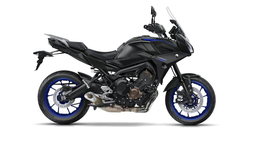 Barvy Nimbus Grey Tech Black Kvalita značky Yamaha Technici společnosti Yamaha jsou plně školeni a vybaveni tak, aby nabídli ty nejlepší služby a