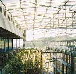 Stavby nominované ČKA: Středisko ekologické výchovy Sluňákov Autor: Projektil architekti Roman Brychta, Adam Halíř, Ondřej Hofmeister, Kateřina Horáková, Petr Lešek Adresa: Skrbeňská 70, Horka nad