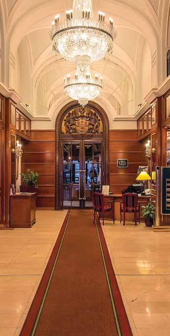 Osvětlení hotelu Palace