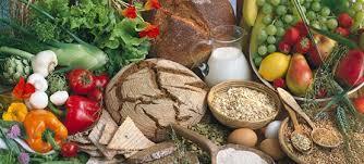 Sacharidy - není třeba se jich bát Ve studiích junk food sacharidy (whole food zdravé) Luštěniny - čočka, fazole, hrách, cizrna Ovoce