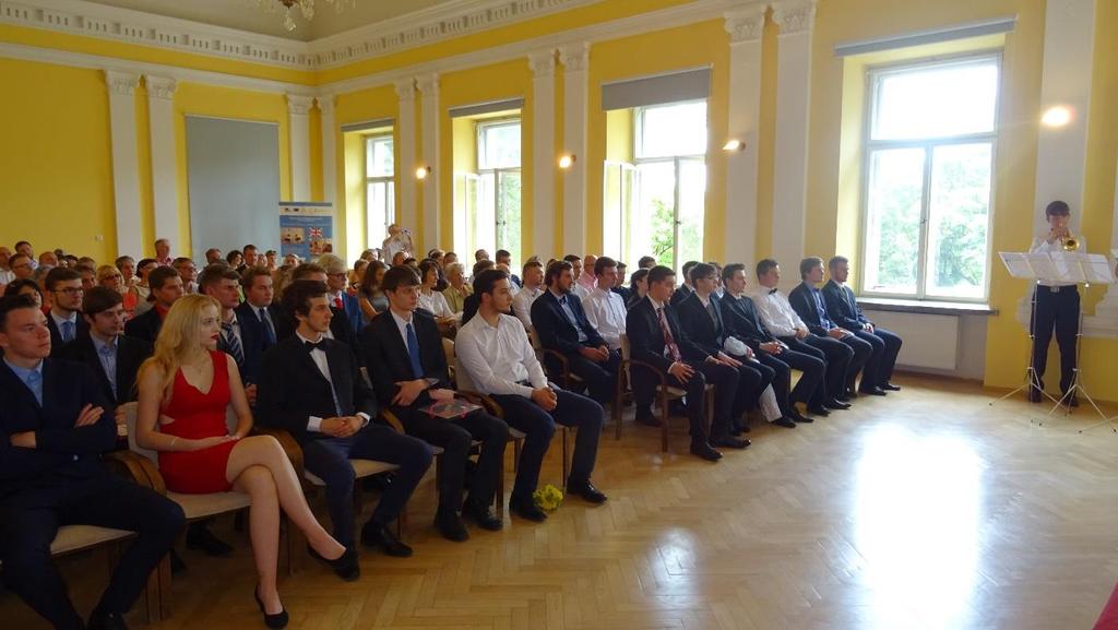 V opavském společenském a obchodním centru OC Breda & Weinstein byly vystaveny maturitní práce absolventů uměleckých oborů, které