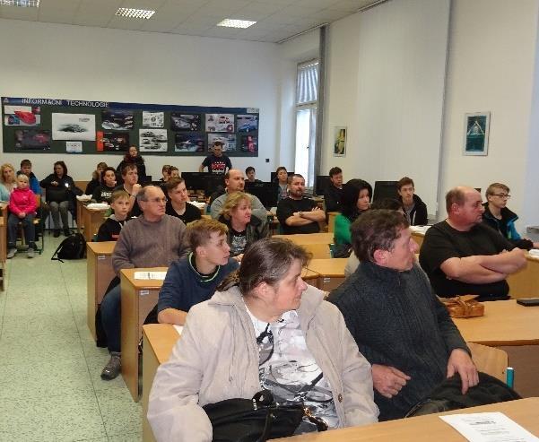 Celé tvorbě předcházelo podrobné seznámení s