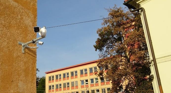 V létě 2018 jsme za finanční podpory zřizovatele realizovali další investiční akci v rámci Podpory zvýšení bezpečnosti školy.