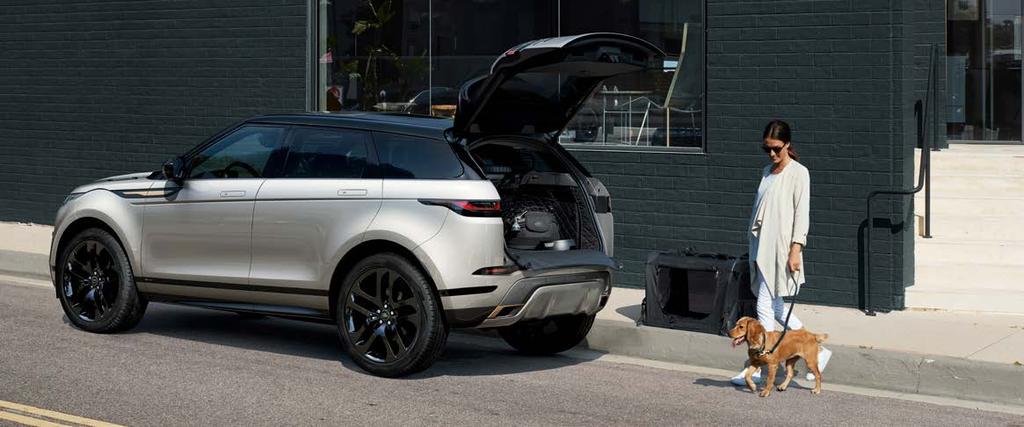 VYBERTE SI DOPLŇKOVÉ PŘÍSLUŠENSTVÍ LAND ROVER GEAR K dispozici je široký sortiment elegantního, odolného a praktického příslušenství, se kterým si můžete Range Rover Evoque doladit podle svých