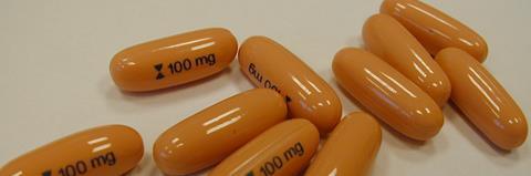 síla léčiva ) v jedné tabletě * HPAPI (High Potent API) Excipienty (pomocné látky) : 95-80hm.