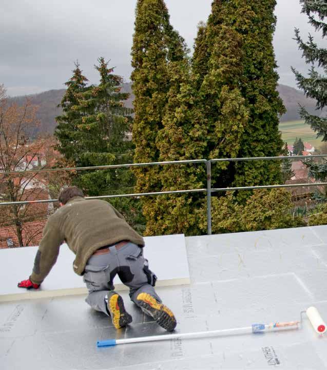 Pokládka Izolace plochých střech Všeobecné pokyny pro pokládku tepelně-izolačního systému LINITHERM pro ploché střechy Úvod Způsoby upevnění FL-V FL-B 1.