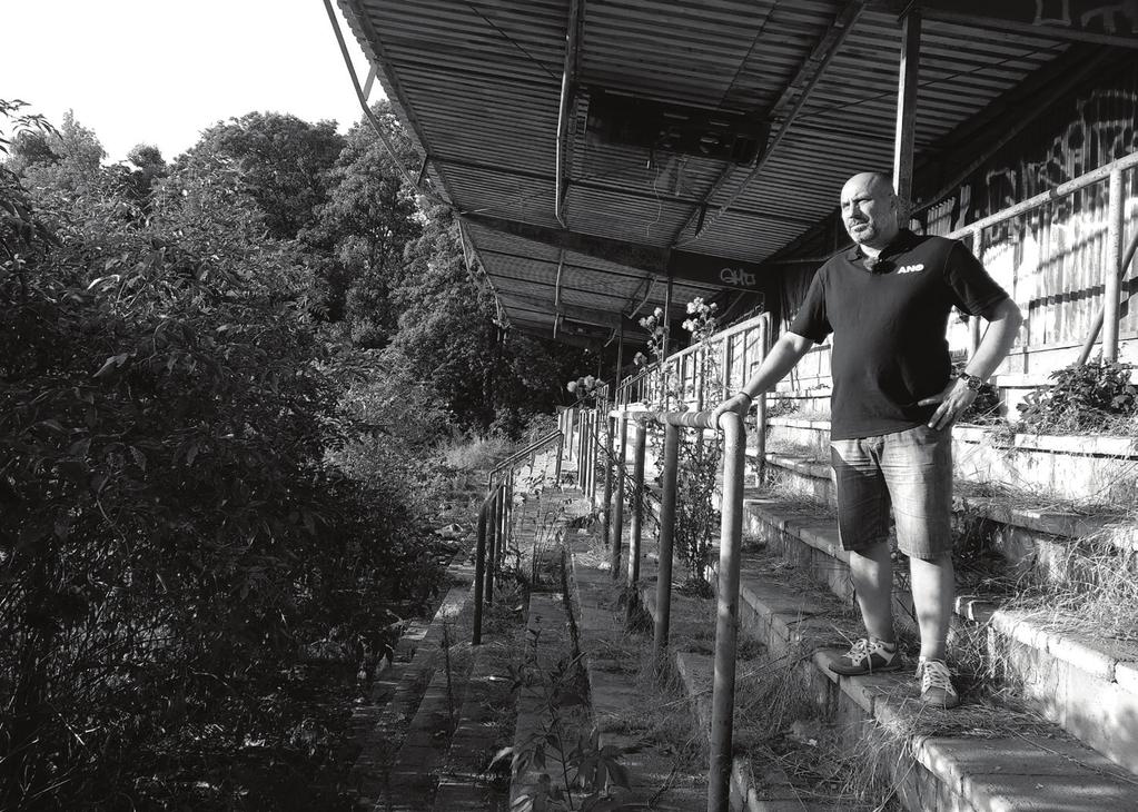 Už jsem v tomto směru vedl jednání s ministrem školství, mládeže a tělovýchovy Robertem Plagou, který se byl společně s vládním zmocněncem pro sport na Takže na Želízka se vrátí fotbal a atletika?
