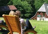 V první zóně národního parku se návštěvníci smí pohybovat pouze po značených cestách. Na saské straně je k dispozici celkem 400 km značených turistických cest.