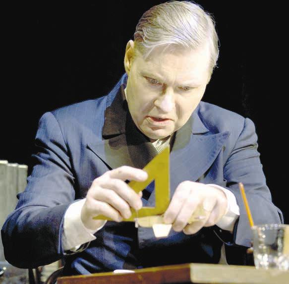 Vůbec jsem se nesnažil inscenovat Královu řeč jako hru historickou. Skutečné historické události jsou v naší inscenaci pouze výraznou kulisou.