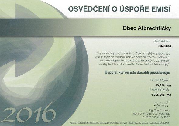 informace z obce EKO-KOM a.s. V roce 016 nae obec vytøídila a pøedala k vyuití 41,901 tuny odpadu a za to obdrela od spoleènosti EKO-KOM èástku 108 604,- Kè.