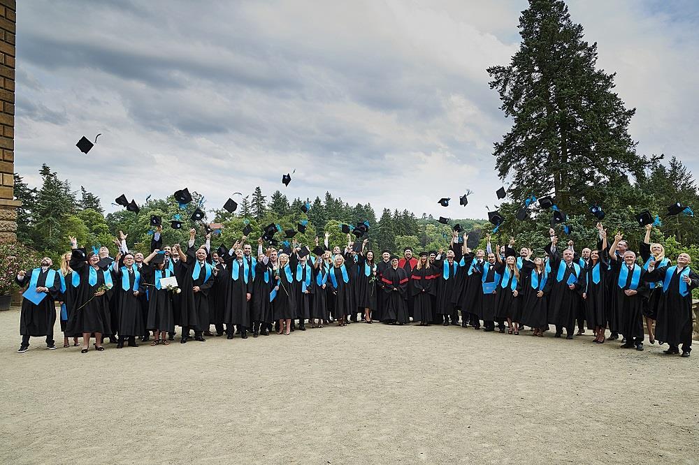 15 Vážené členky, vážení členové NOS PČR, děkujeme za čas věnovaný možnosti rozvoje a zlepšování se.