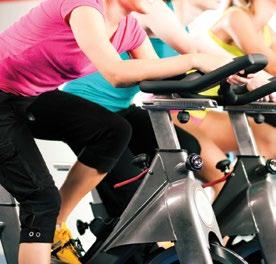 FLEXIBILNÍ A EKONOMICKÝ KONCEPT FLEXIBLE AND EFFICIENT CONCEPT Otevřená dispozice umožňující flexibilní uspořádání kanceláří na každém podlaží Efektivní kancelářský modul 1,5 m Zdvojené podlahy