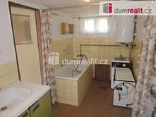 výměře 124 m² je vhodný k celkové rekonstrukci.