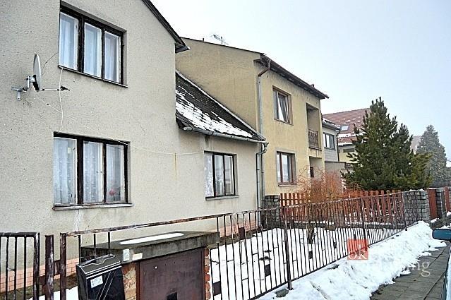 Záznam o prodeji srovnávané nemovitosti č. 3 1. Identifikace Prodej, Rodinný dům, 160 m 2, Mořice Celková cena: 840.000 Kč Adresa: Mořice, okres Prostějov 2.