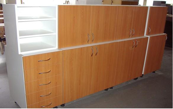 Produktivní práce Produktivní práce představuje práci na výrobku školy nebo příslušné organizace, na stavbě nebo skutečná sluţba zákazníkovi (produkt).