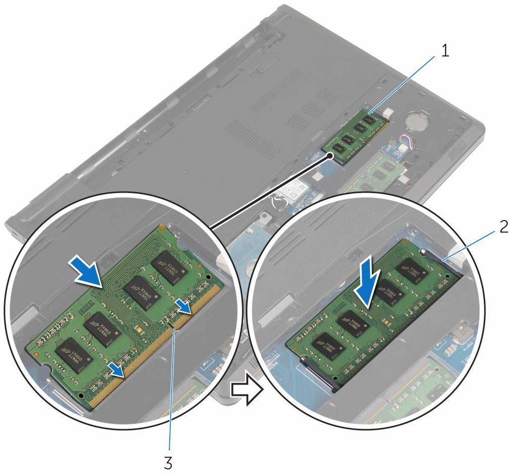 2 Modul pevně zasuňte pod úhlem do slotu a poté modul zatlačte směrem dolů, dokud nezapadne na místo.