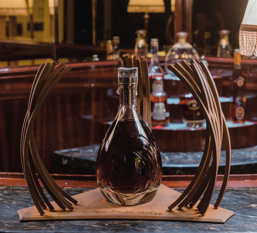 Martell Premier Voyage V roce 2015 společnost Martell slavila tři sta let od svého založení a při této příležitosti se sklepmistr Benoît Fil rozhodl vrátit ke kořenům značky.