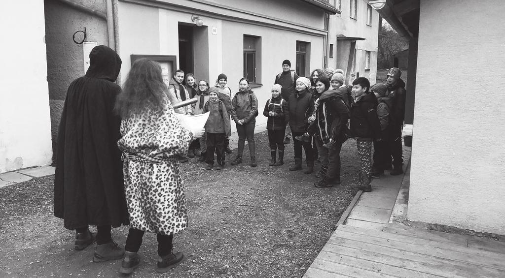 počasí v sobotu úplně nepřálo, vše se podařilo, a tak mohla v neděli královna děti nasměrovat k zaslouženému pokladu.