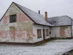 Jak už to v dnešní době bývá, tak bez peněz ani do hasičárny nelez a k tomu Obci Zahrádky, jejíž podíl byl 1 594 602,