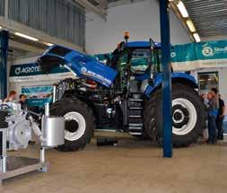 Extra dlouhé servisní intervaly zaručují, že traktory budou déle ve svém přirozeném prostředí: na poli!